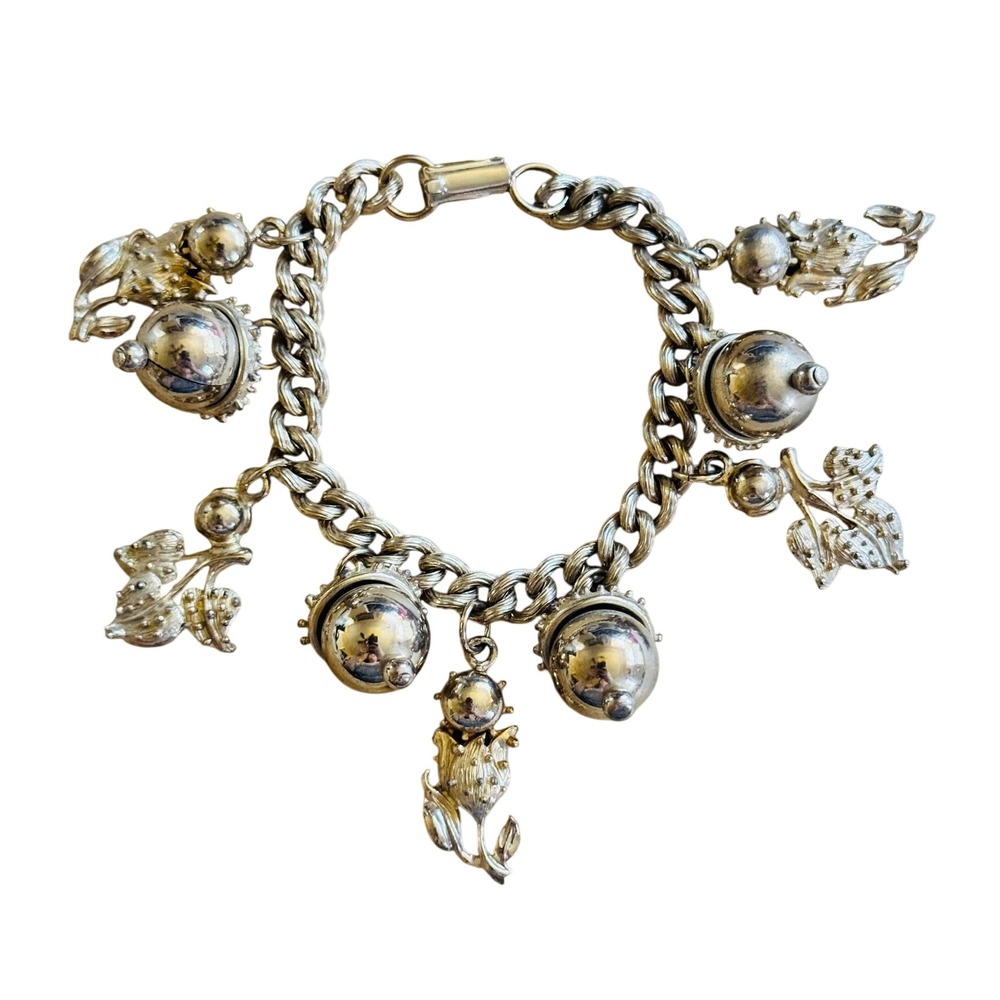 VTG Charm Bracelet Bold Autumn Leaf Acorn Statement Dangle Chunky Dangle 60s 7"